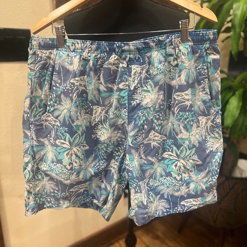 Columbia “Performance Fishing Gear “ size 36 in used condition